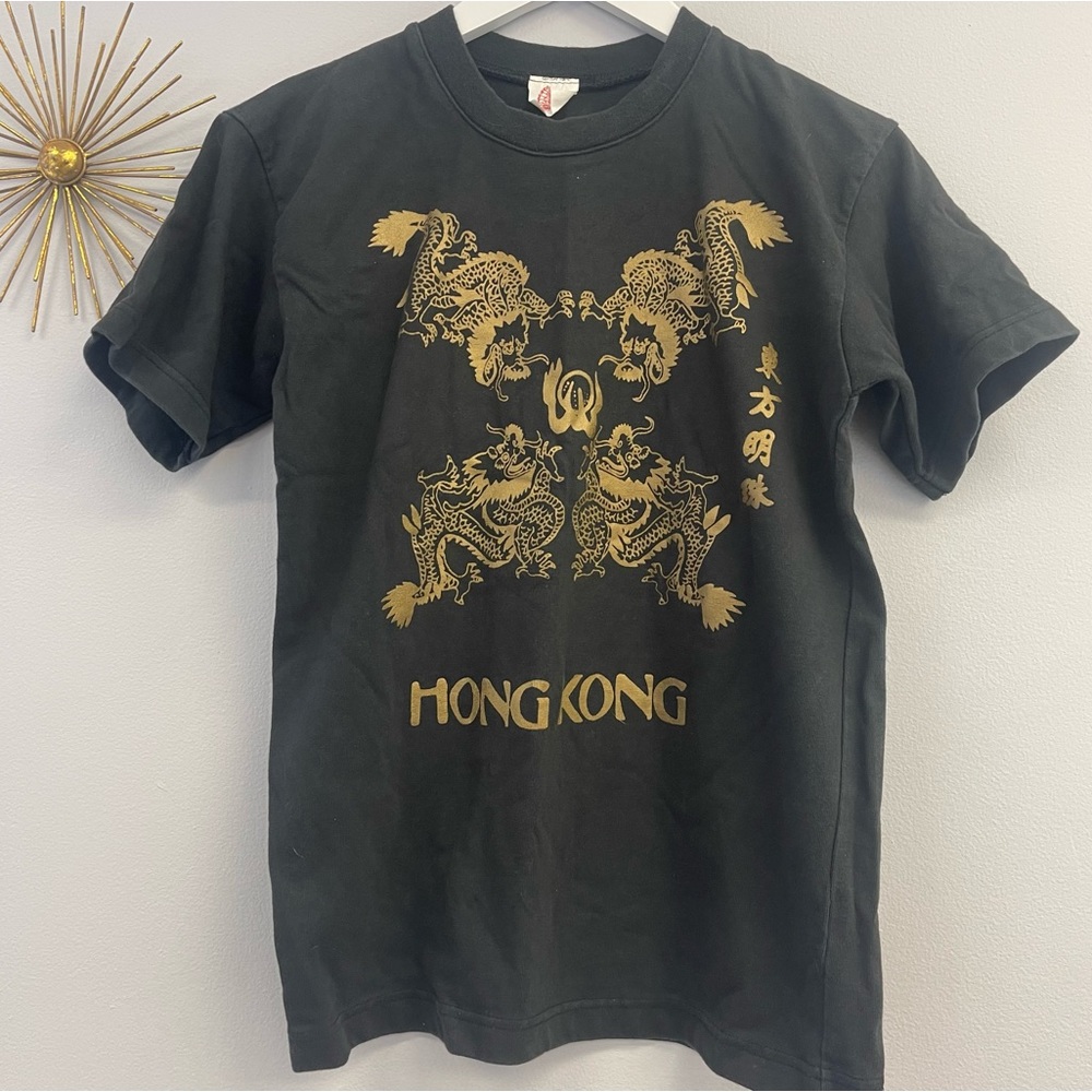 Vintage Dragon Hong Kong Black Gold T-shirt Unique - Picture 2 of 9